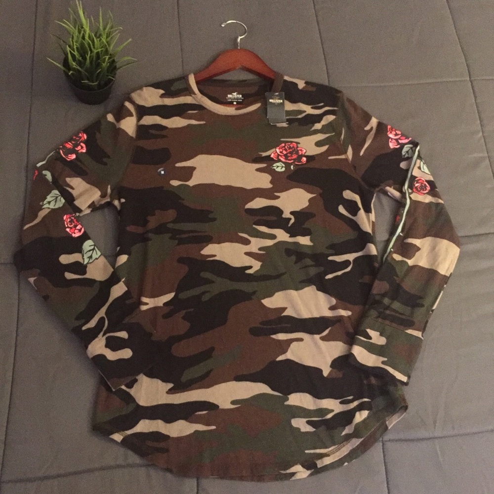 Hollister Long Sleeve Crew